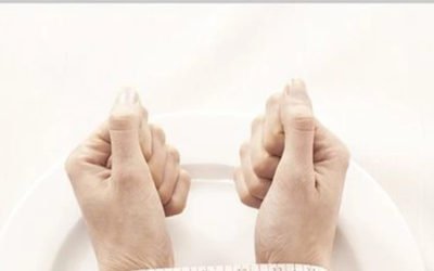 8 علامات تشير إلى أن ابنك المراهق يعاني من اضطراب في الأكل
