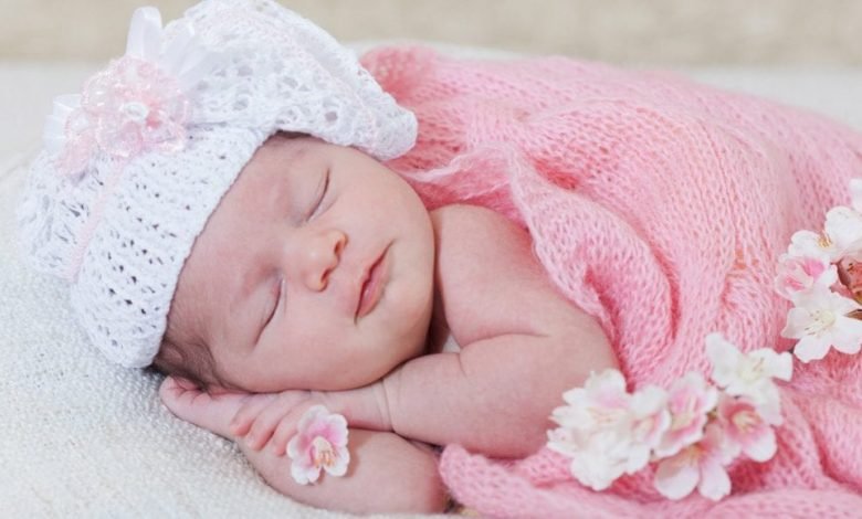 حلمت إني أنجبت فتاة جميلة في المنام