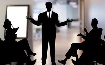 نقاط القوة والضعف في الأداء الوظيفي بالامثلة