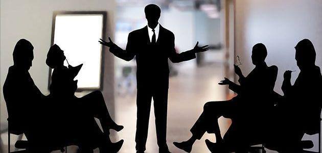 نقاط القوة والضعف في الأداء الوظيفي بالامثلة
